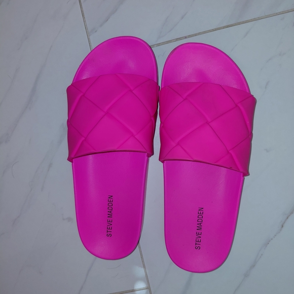 Steve Madden Shoes - Steve Madden Hot Pink Quilted Slide Sandals